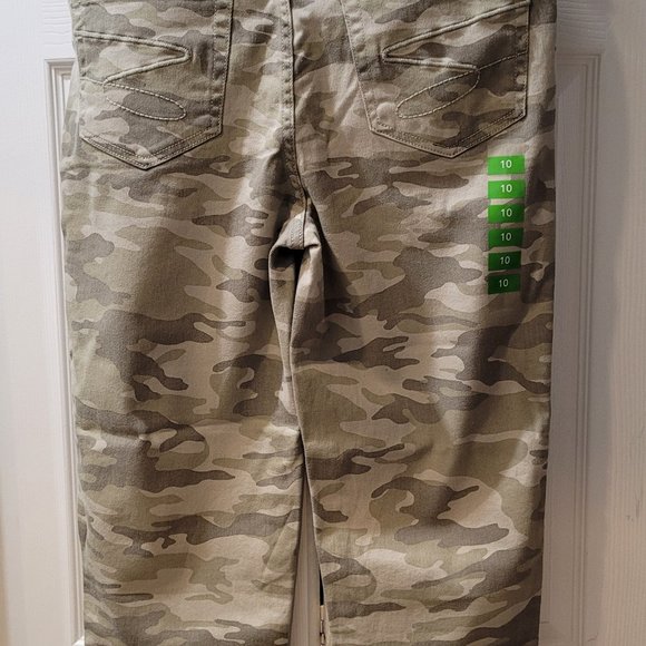 Seven Weekend Boyfriend Camo Jeans - Picture 2 of 11